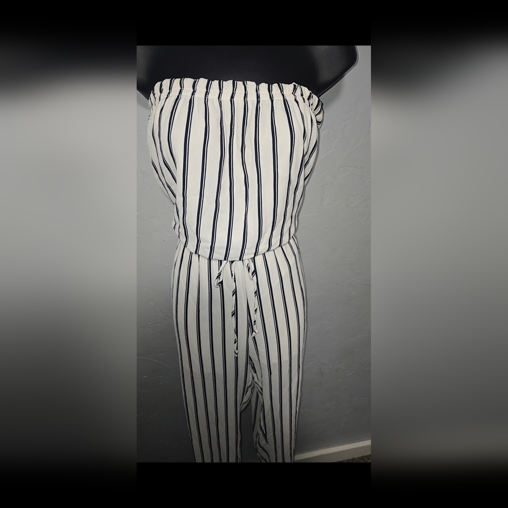 Gilli Navy and White Striped Garment